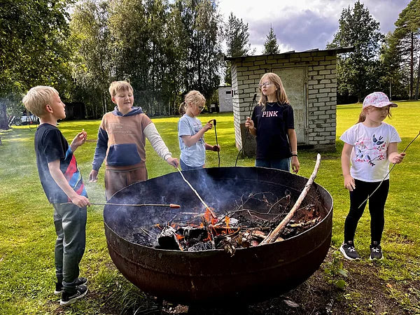 Päevalaagri lõpu grill